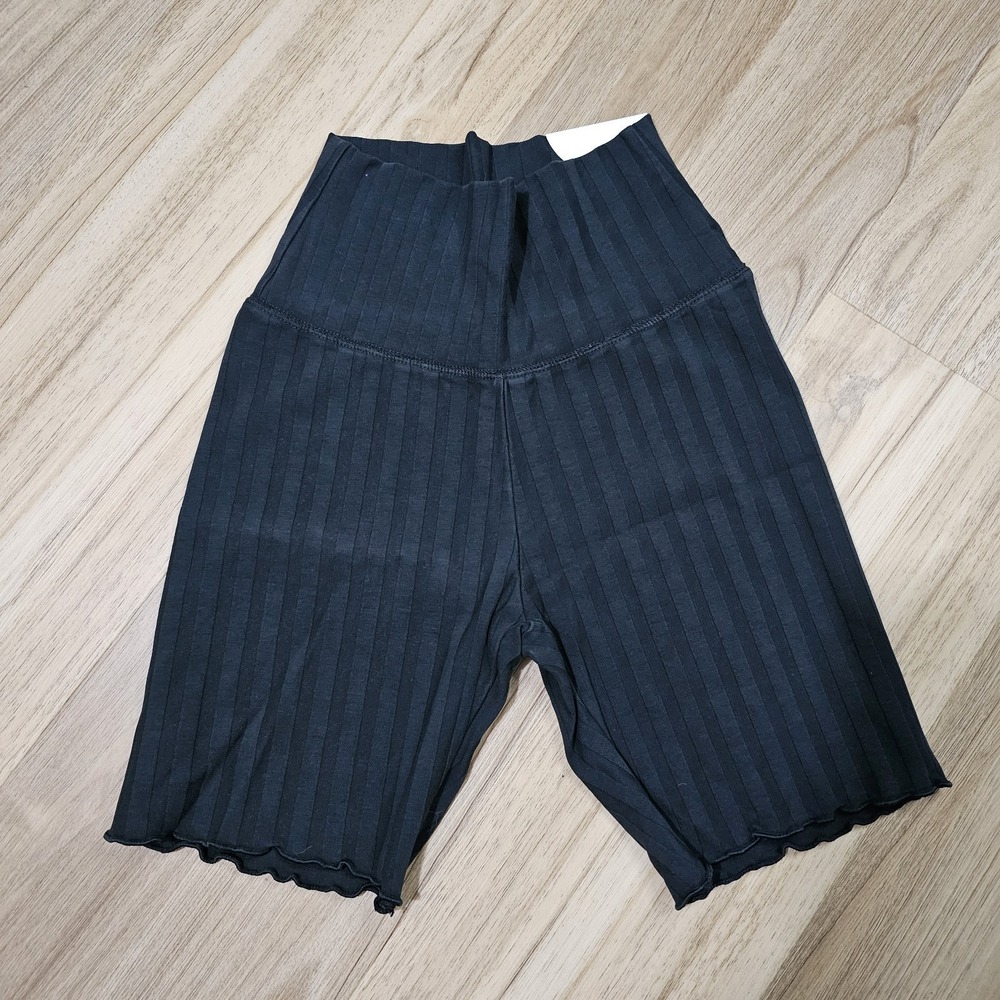 Aerie Offline OG Bike Shorts Variegated Rib,‎ Lettuce Hem, Black, Size S